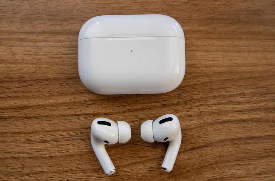 Why Do Airpods Fly Out Of Case When Dropped? (What To Do)